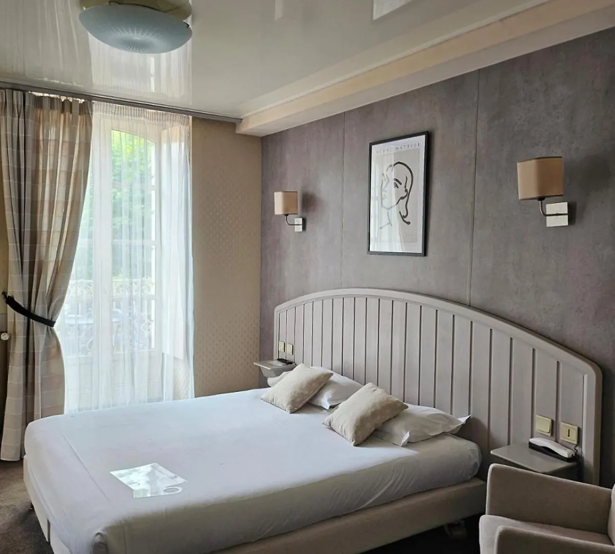 Cit'Hotel le Challonge Dinan