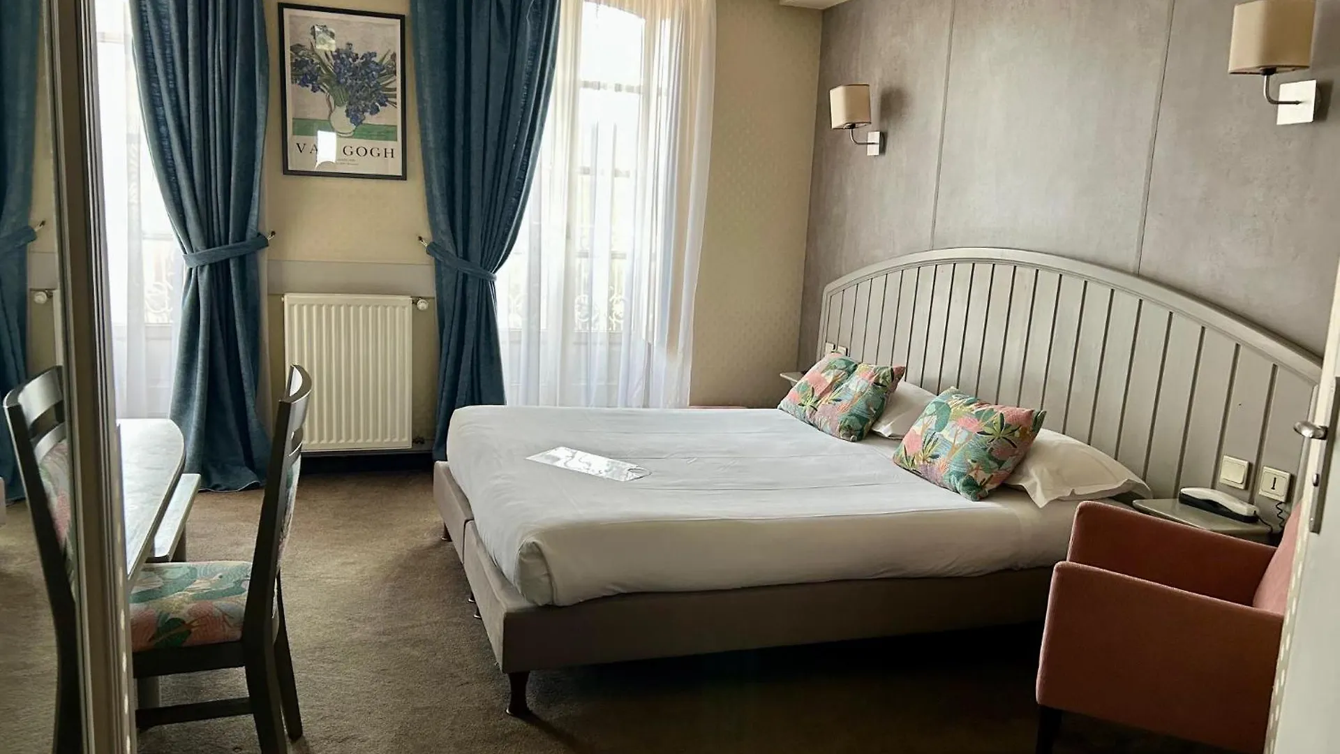 Cit'Hotel le Challonge Dinan Frankrijk